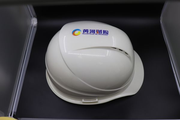 頭盔